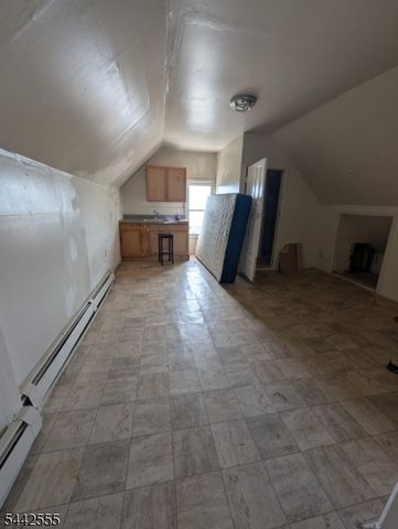 66 Erie St, Elizabeth City, NJ 07206