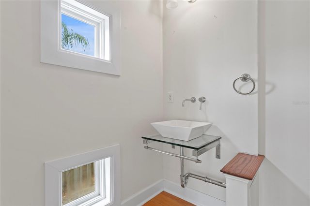 512 S GLEN AVENUE, Tampa, FL 33609