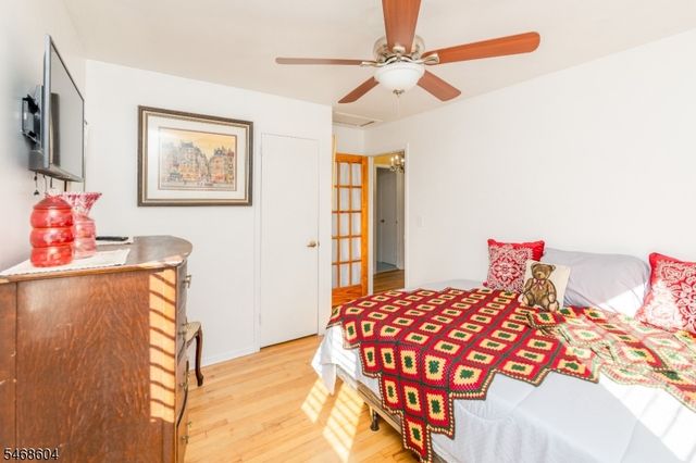 20 Young Dr, Stanhope Boro, NJ 07874