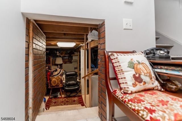 20 Young Dr, Stanhope Boro, NJ 07874