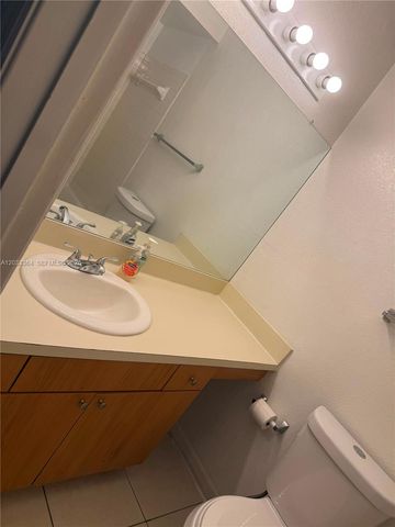 3350 N Pinewalk Drive N 1427, Margate, FL 33063