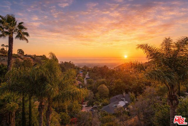 7218 Mulholland Drive, Los Angeles, CA 90068