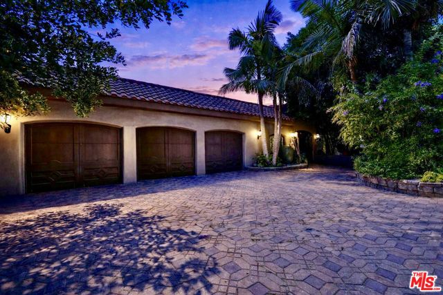 7218 Mulholland Drive, Los Angeles, CA 90068