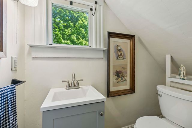 2869 Vermont Route 66, Randolph, VT 05061