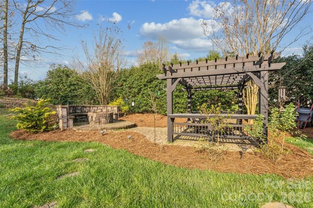 501 Conaway Court, Waxhaw, NC 28173