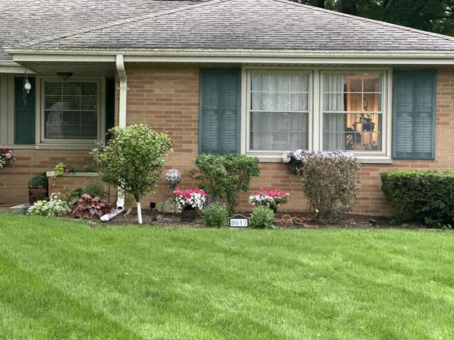 8617 N 57th STREET, Brown Deer, WI 53223