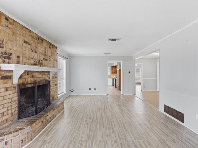 7419 Lemonwood Lane, Fort Worth, TX 76133