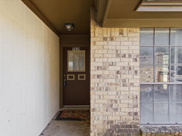 7419 Lemonwood Lane, Fort Worth, TX 76133
