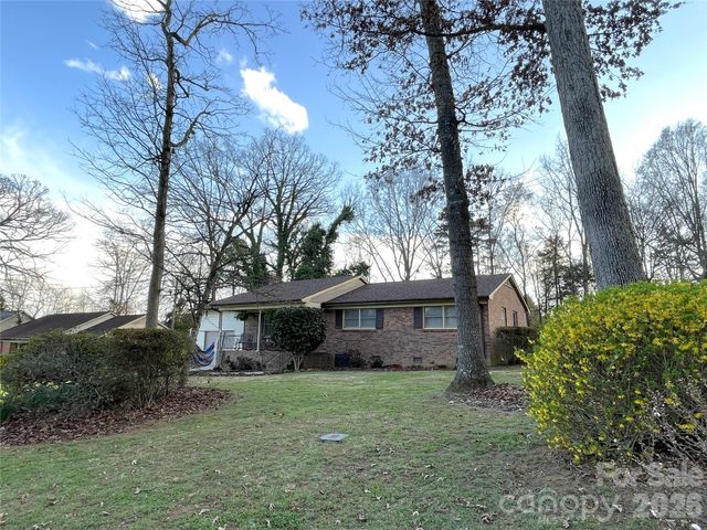 120 General Pemberton Street, Stanley, NC 28164