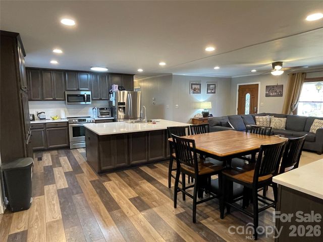 120 General Pemberton Street, Stanley, NC 28164