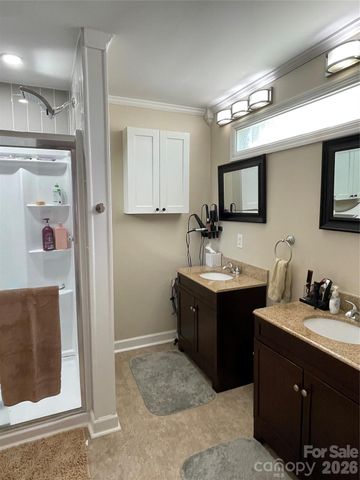 120 General Pemberton Street, Stanley, NC 28164