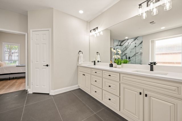 11207 Raveneaux Drive, Frisco, TX 75033
