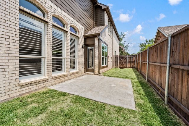 11207 Raveneaux Drive, Frisco, TX 75033