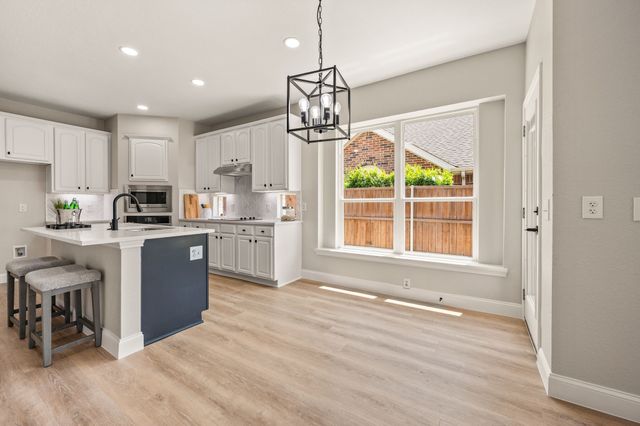 11207 Raveneaux Drive, Frisco, TX 75033