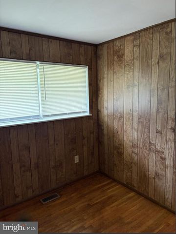 828 BOOKER PL, Capitol Heights, MD 20743