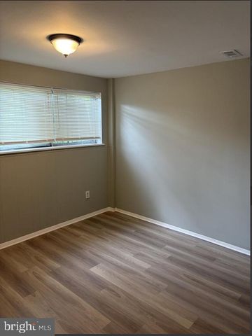 828 BOOKER PL, Capitol Heights, MD 20743