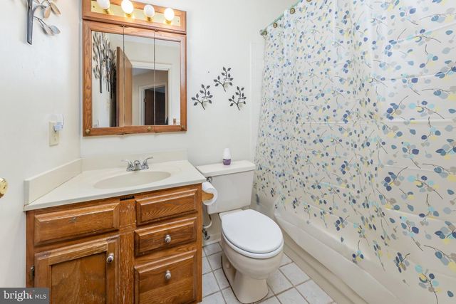 9 WARE DR, Glassboro, NJ 08028