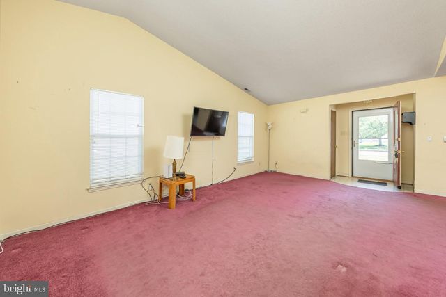 9 WARE DR, Glassboro, NJ 08028