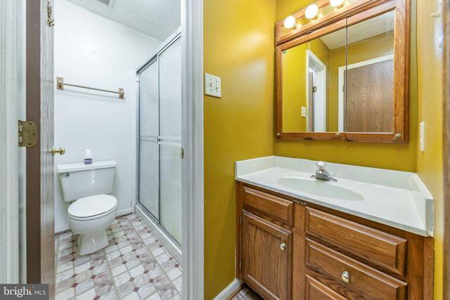 9 WARE DR, Glassboro, NJ 08028