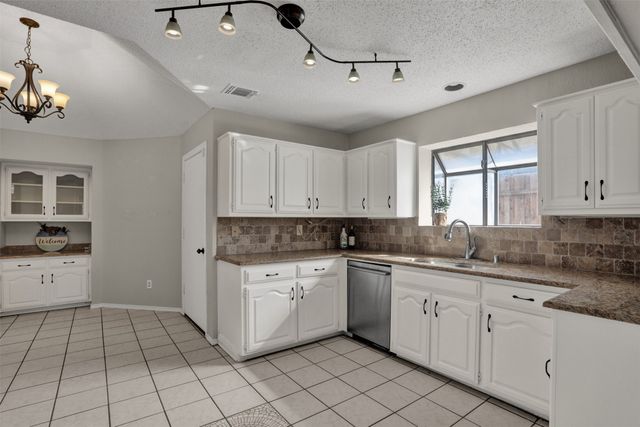 6712 Coach House Lane, Plano, TX 75023