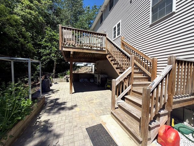 25 Winston Circle, Haverhill, MA 01830