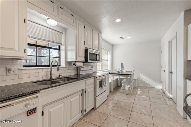 4102 Brant Dr, Springdale, AR 72762