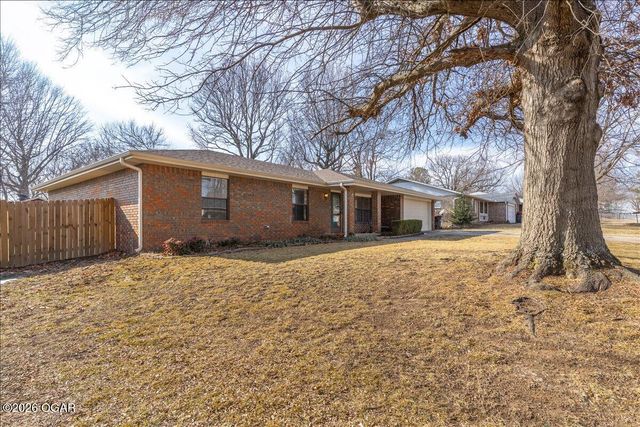 4102 Brant Dr, Springdale, AR 72762