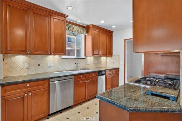742 Irving, Burbank, CA 91504