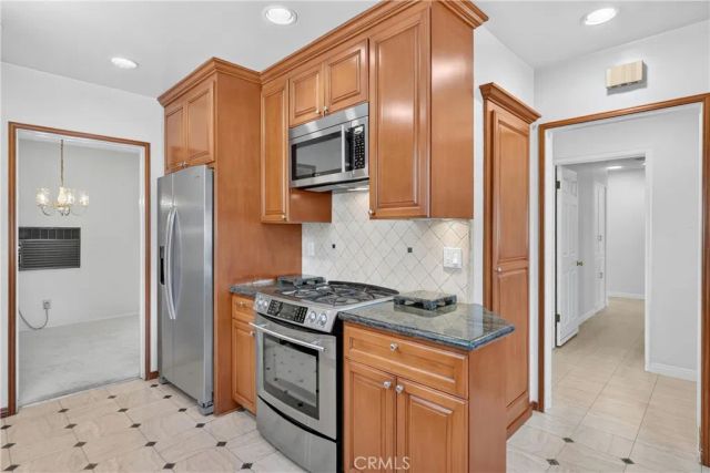 742 Irving, Burbank, CA 91504