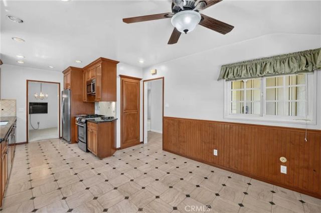742 Irving, Burbank, CA 91504