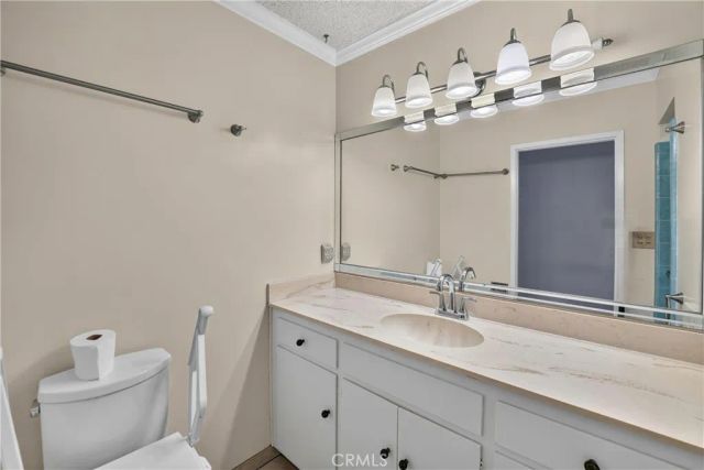 742 Irving, Burbank, CA 91504