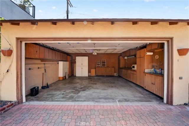 742 Irving, Burbank, CA 91504