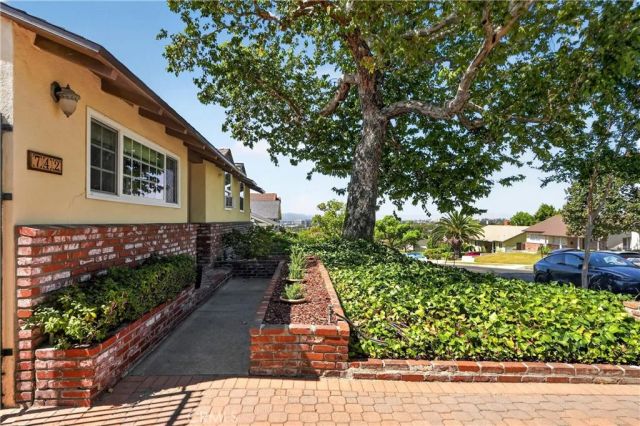 742 Irving, Burbank, CA 91504