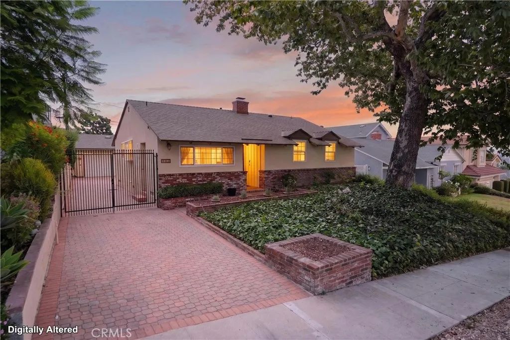 742 Irving, Burbank, CA 91504