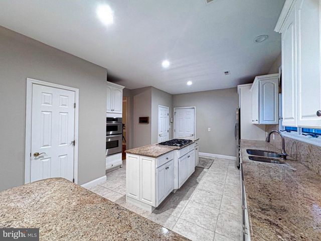 1527 WILD CRANBERRY DR, Crownsville, MD 21032