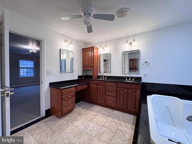 1527 WILD CRANBERRY DR, Crownsville, MD 21032