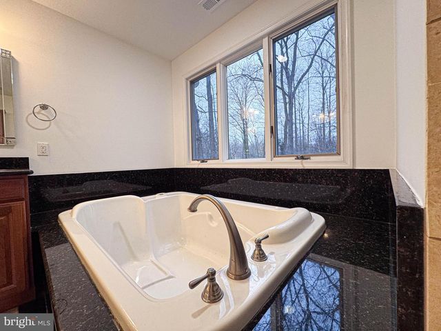 1527 WILD CRANBERRY DR, Crownsville, MD 21032