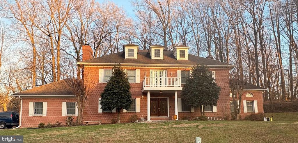 Image 1 of property listing at 1527 WILD CRANBERRY DR, Crownsville, MD 21032