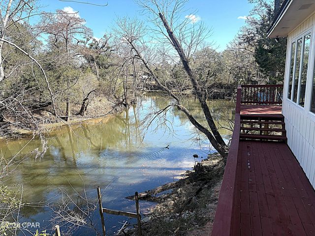 13770 NW Shuman Ferry Road, Altha, FL 32421