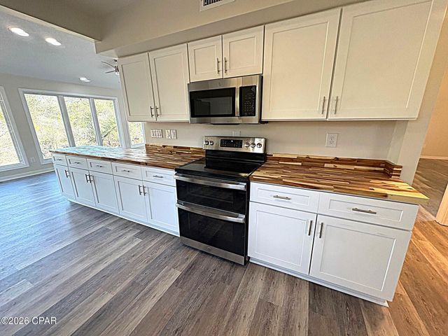 13770 NW Shuman Ferry Road, Altha, FL 32421