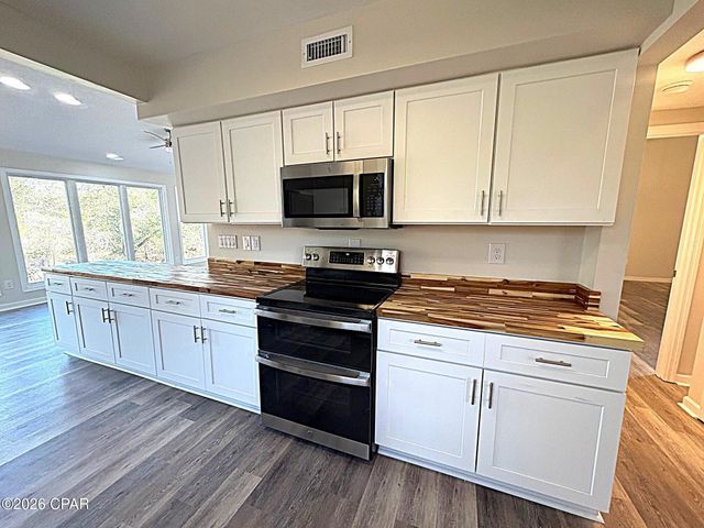 13770 NW Shuman Ferry Road, Altha, FL 32421