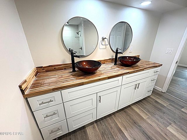 13770 NW Shuman Ferry Road, Altha, FL 32421