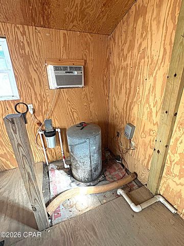 13770 NW Shuman Ferry Road, Altha, FL 32421