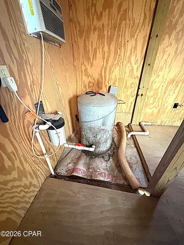 13770 NW Shuman Ferry Road, Altha, FL 32421