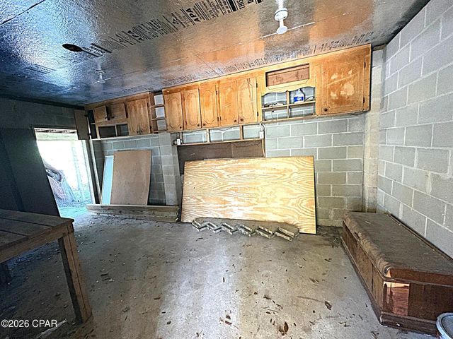 13770 NW Shuman Ferry Road, Altha, FL 32421