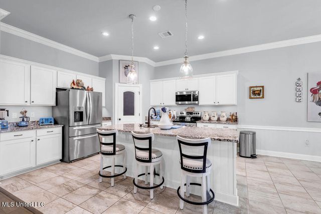 12856 Jackson Lee Drive, Ocean Springs, MS 39564