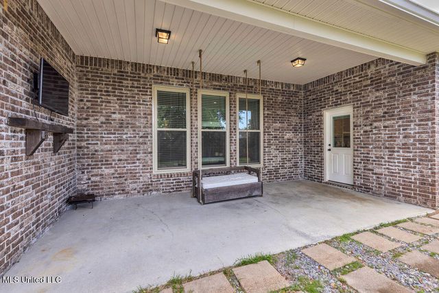 12856 Jackson Lee Drive, Ocean Springs, MS 39564