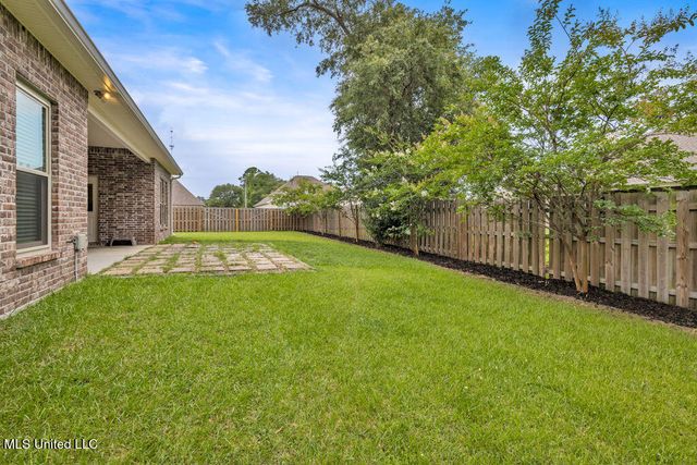 12856 Jackson Lee Drive, Ocean Springs, MS 39564