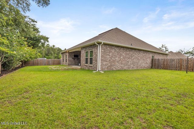 12856 Jackson Lee Drive, Ocean Springs, MS 39564