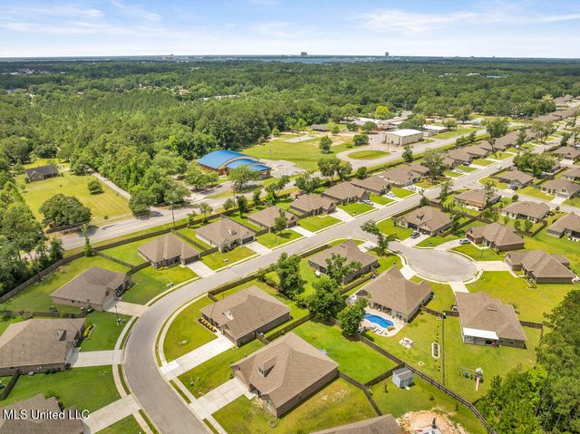 12856 Jackson Lee Drive, Ocean Springs, MS 39564